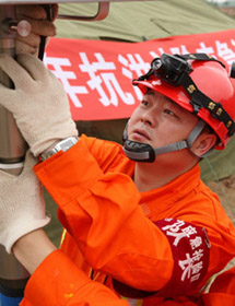 公司召开庆“五一”劳模座谈会议