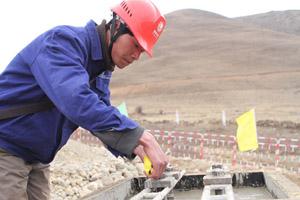 公司召开庆“五一”劳模座谈会议