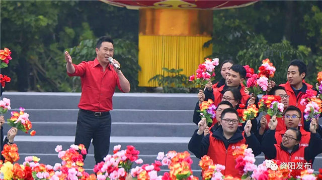 资阳：央视资阳贺岁 国网员工温暖百姓舞台