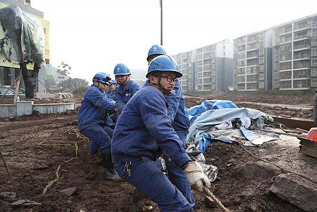 达州：为了108个安置户用上舒心电 