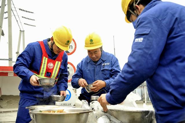 绵阳：冬日里的“工匠精神” 