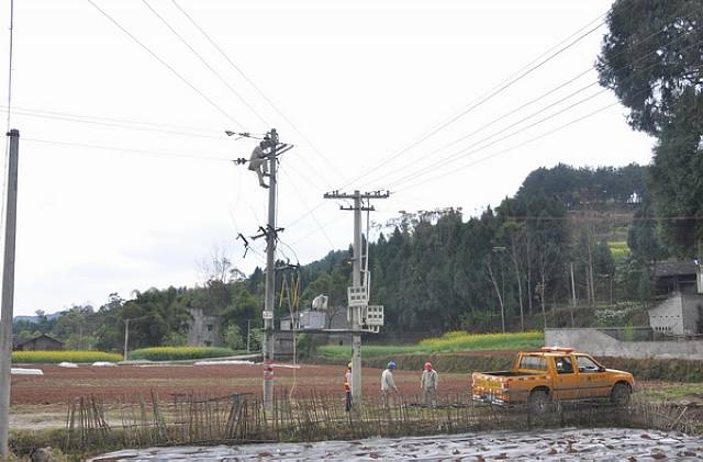 南充：精准扶贫 助力村民摘掉贫困帽