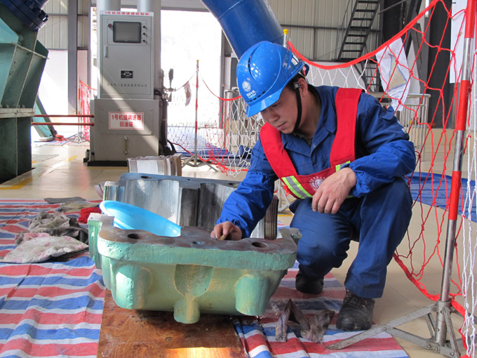 【党旗飘飘】映秀湾电厂：党员“工匠” 一腔情怀