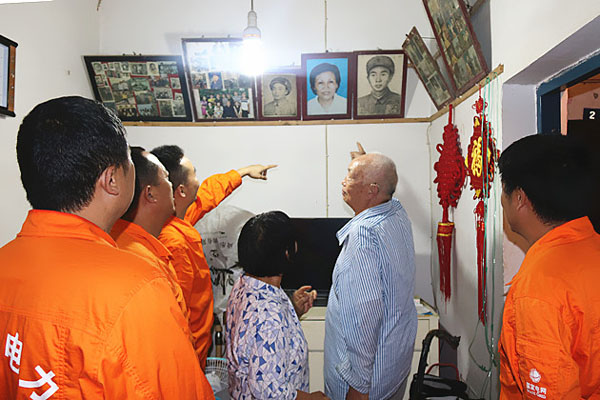 眉山：一堂特殊的党课 