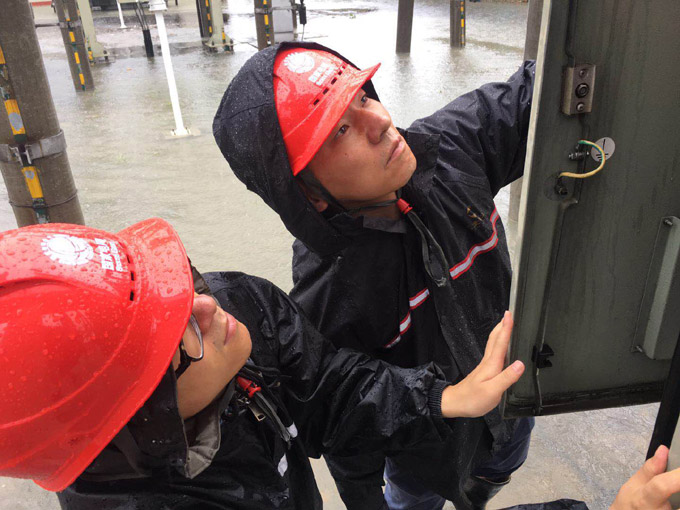 公司有序应对特大暴雨和洪灾