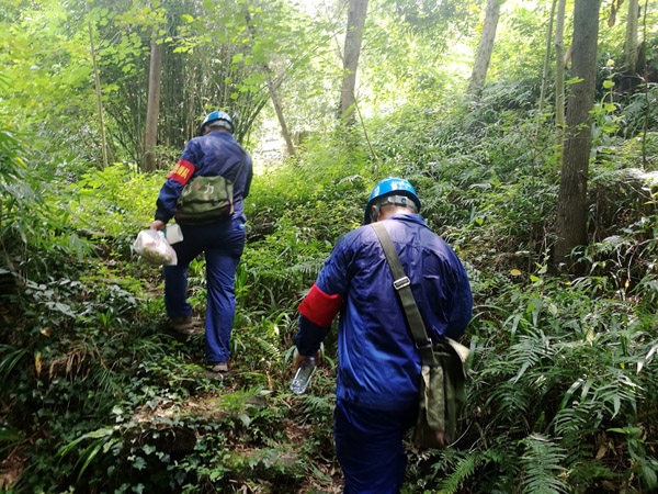 检修：把党员标杆竖起来 