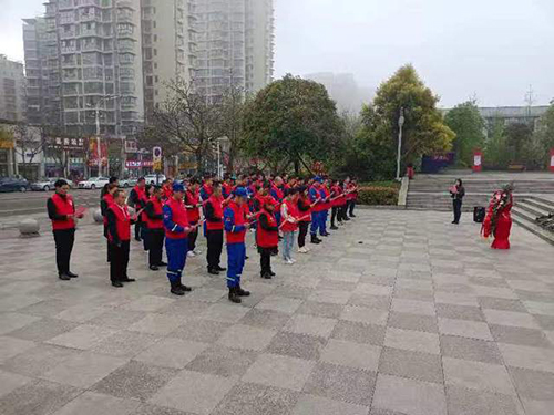 人民日报：服务“走心”，群众“暖心”3.jpg