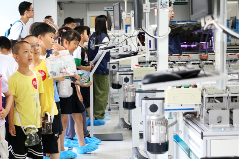 全国科普月:走进电力科普教育基地