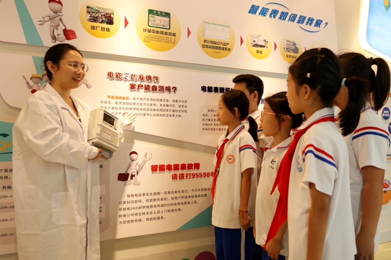 全国科普月:走进电力科普教育基地