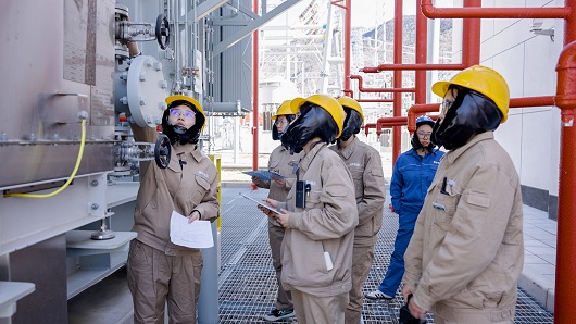 新春走基层｜在雪山银线的起点，点亮万家灯火