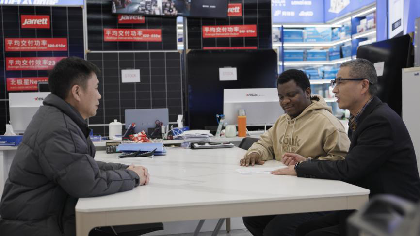 新春走基层｜非洲商人在义乌追“光”筑梦