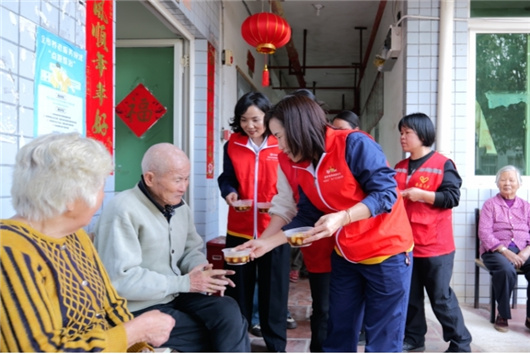 国家电网广泛开展学雷锋志愿服务活动