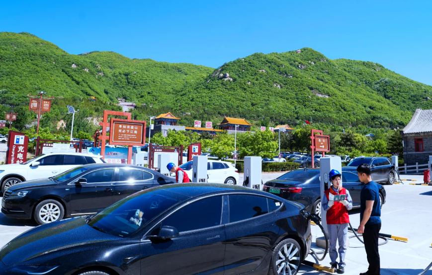 “五一”假期国家电网安全运行供电可靠<br>以劳动点亮光明 用匠心守护温暖