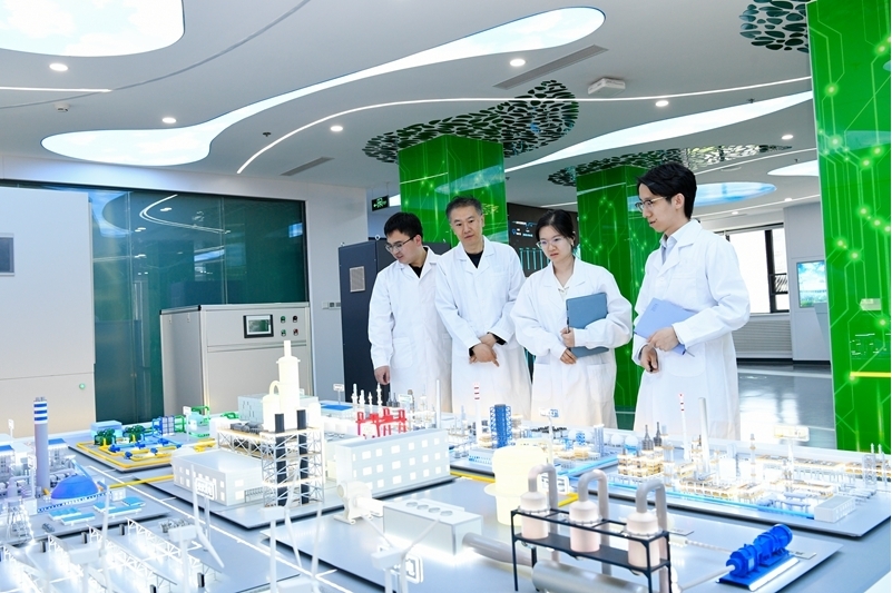 奋斗者正青春｜开拓进取 砥砺攀登